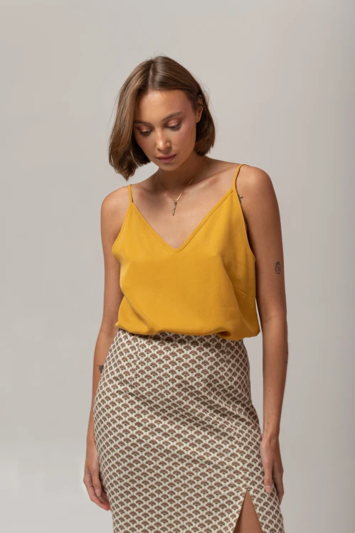 Top, GOLD HONEY