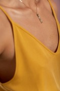 Top, GOLD HONEY